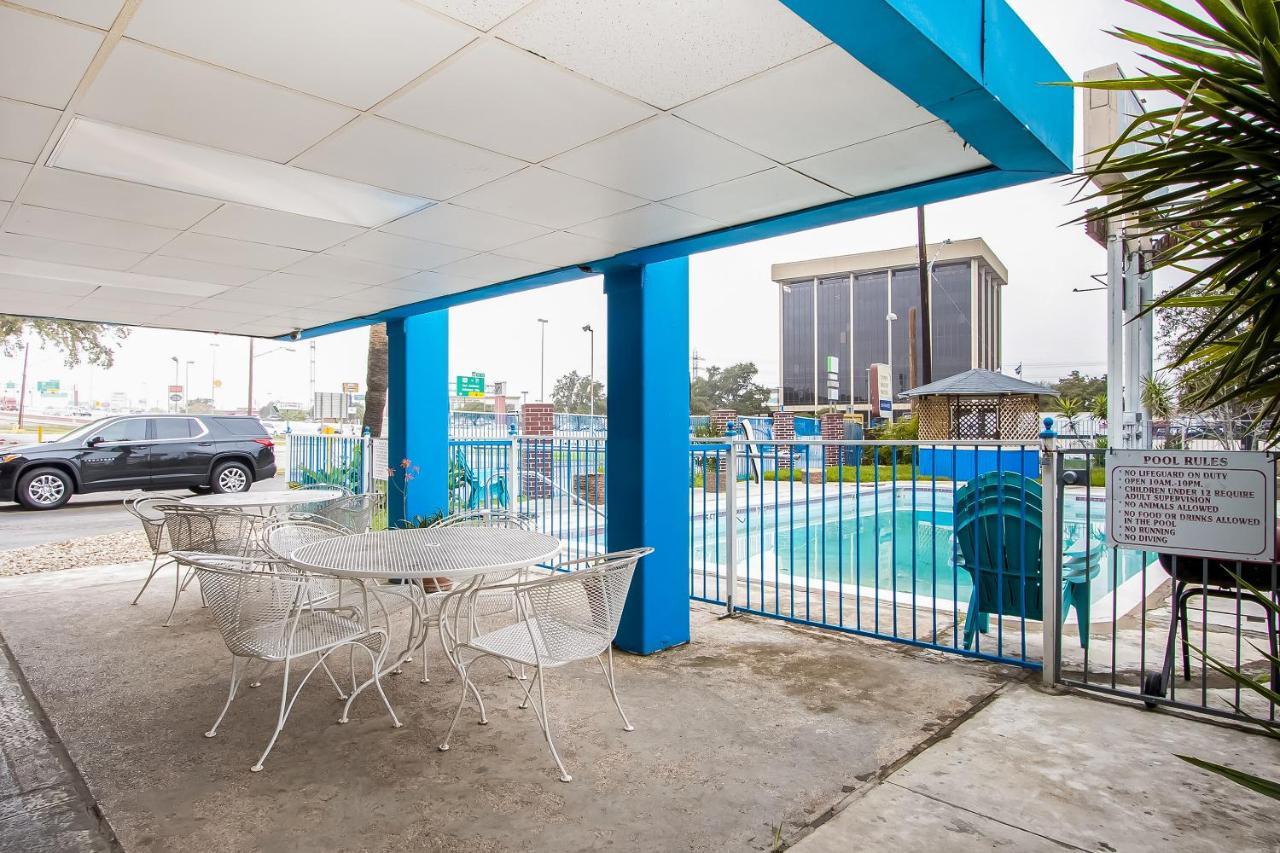 Americas Best Value Inn San Antonio Airport South Zewnętrze zdjęcie