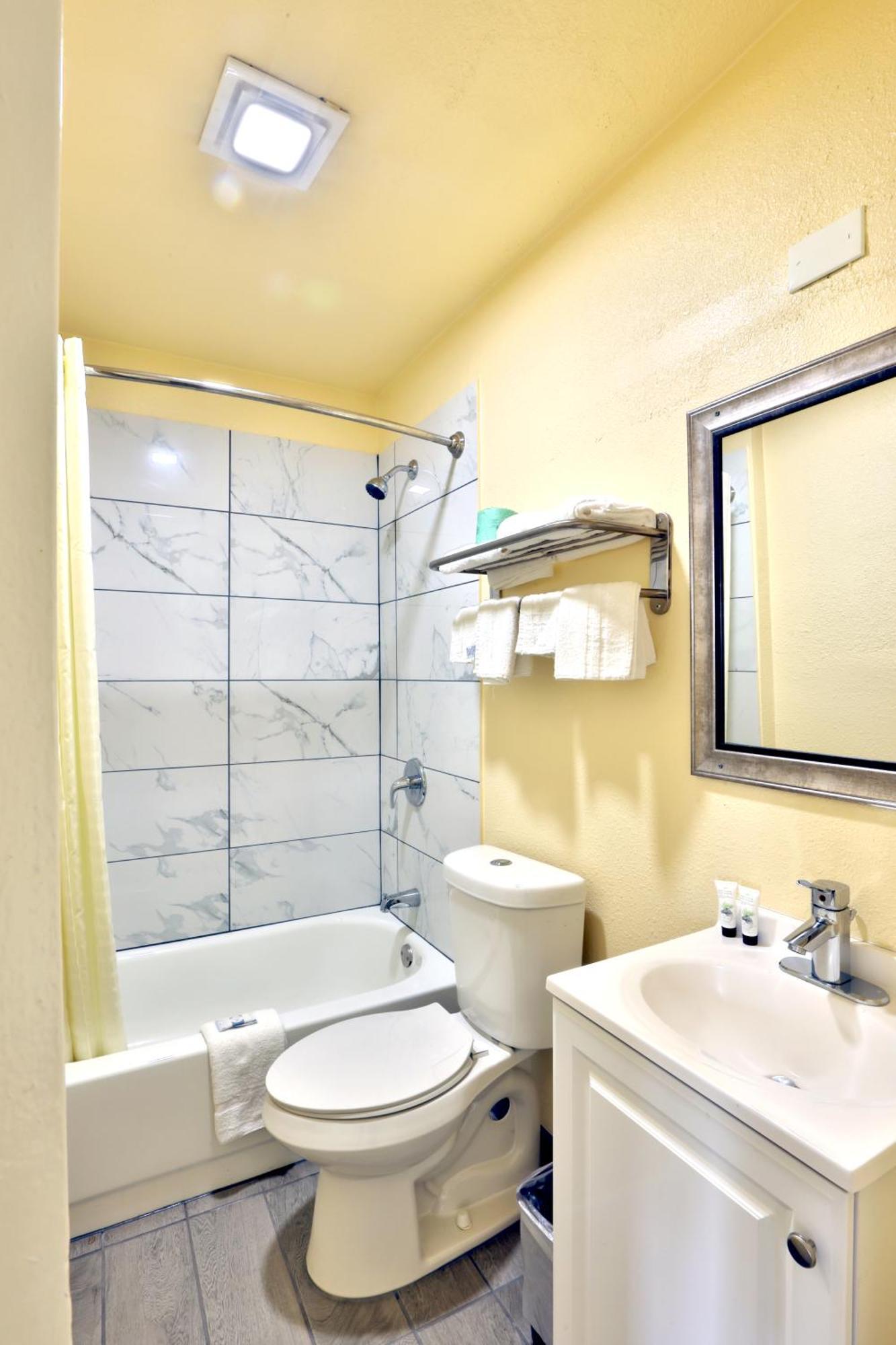 Americas Best Value Inn San Antonio Airport South Zewnętrze zdjęcie